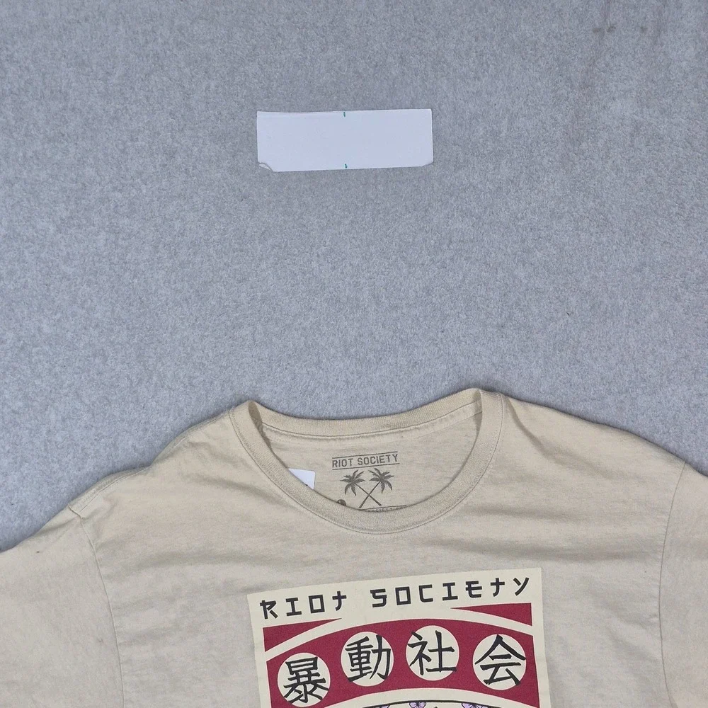Riot Society Men Shirt L Beige Graphic Skeleton Geisha Tee Short Sleeve READ